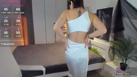 Snapshot of alisasian chatting on October 11, 6:51 am Alice online show from October 11, 6:51 am