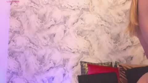 Snapshot of alisha_indira_ chatting on February 28, 5:48 am Andrea online show from February 28, 5:48 am