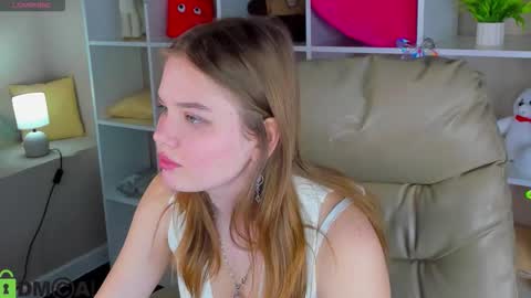 Alisia online show from February 26, 1:53 am