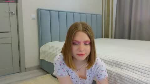 Alisia online show from July 8, 12:52 pm