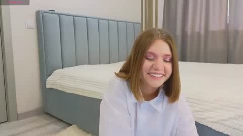 Alisia online show from July 28, 2:35 pm