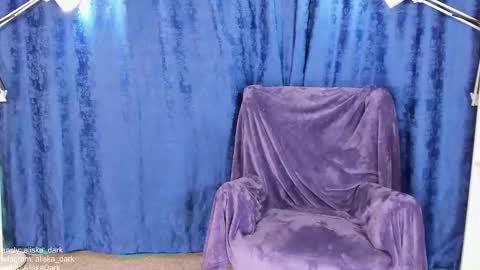 Snapshot of aliska_dark chatting on September 19, 1:26 pm Alice online show from September 19, 1:26 pm
