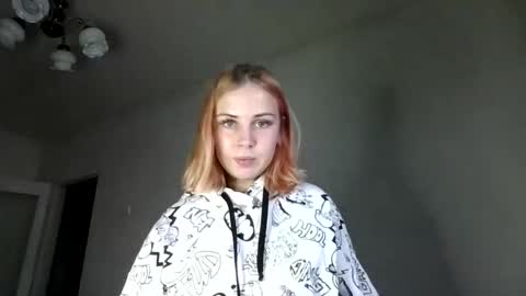 Snapshot of alismoona chatting on October 2, 2:49 pm Alisa online show from October 2, 2:49 pm