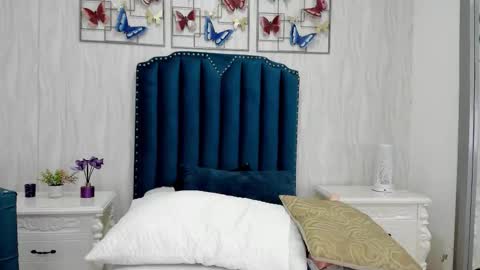 Snapshot of alison_carde05 chatting on October 8, 9:32 pm Alison online show from October 8, 9:32 pm