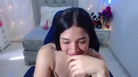 Snapshot of alison_girl22 chatting on March 1, 7:48 pm Alison online show from March 1, 7:48 pm
