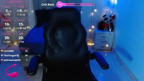 Snapshot of alison_girl22 chatting on October 4, 1:03 am Alison online show from October 4, 1:03 am