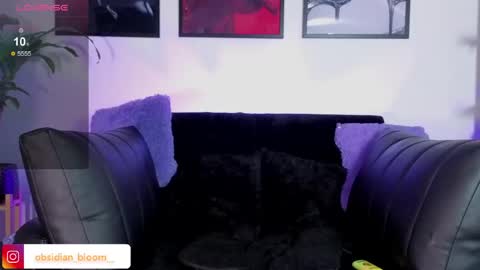 alison_wynter online show from June 3, 3:09 am