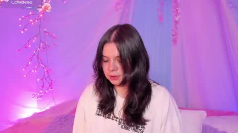 Mia online show from July 11, 4:28 am
