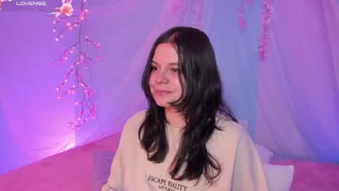 Mia online show from July 13, 4:38 am