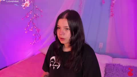 Mia online show from June 24, 10:28 pm