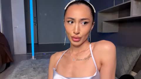 Alissa online show from July 2, 2:11 pm