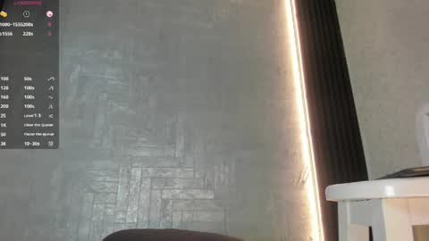 Alison Steeler online show from May 26, 11:44 pm