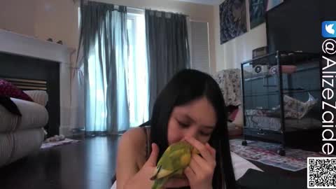 Alize Zaide online show from October 29, 8:09 pm