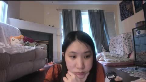 Alize Zaide online show from January 12, 9:00 pm