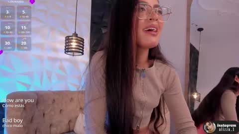 Snapshot of alizza_ chatting on September 25, 12:01 pm alizza_ online show from September 25, 12:01 pm