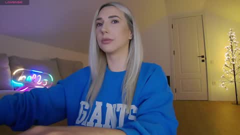 A day u didnt smile is a lost day online show from January 17, 9:52 am