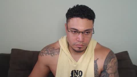 allen_ferrer10 online show from February 13, 8:45 pm