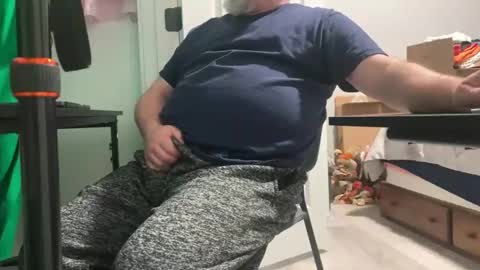 Allergictolove online show from October 21, 11:41 pm