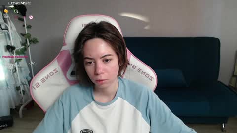 alice online show from April 28, 11:42 pm