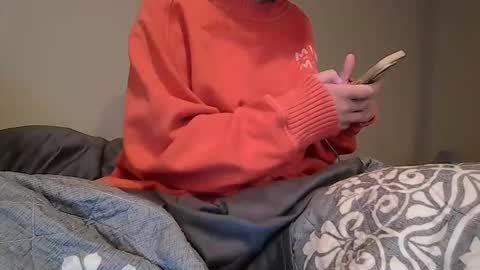 alliebearx online show from March 31, 12:22 am