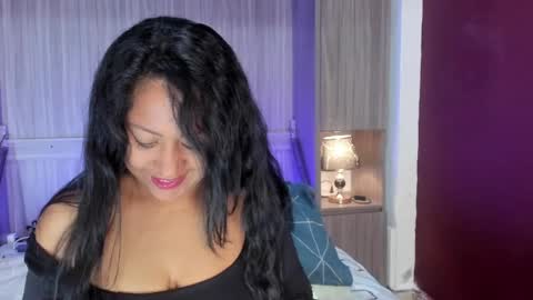 ALISON   online show from April 14, 7:50 pm