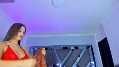 Snapshot of allijadid chatting on March 10, 11:01 am online show from March 10, 11:01 am