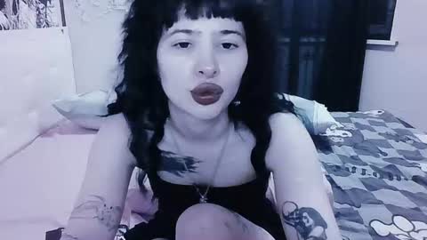 Alis online show from June 23, 5:19 pm