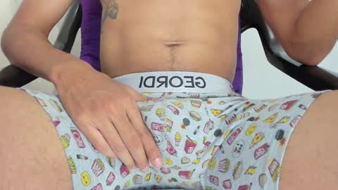 AllisonJustin online show from February 9, 3:11 am