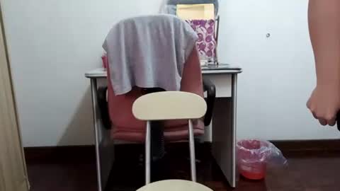 Allison online show from April 23, 9:39 am