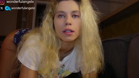 allissonhotbb online show from January 15, 9:01 pm