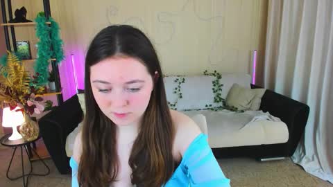 alluringeyess online show from November 28, 5:09 pm