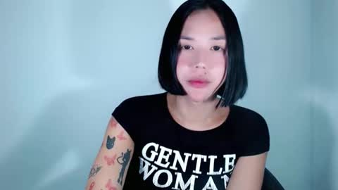 ally_monts online show from January 15, 1:03 am