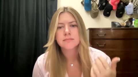 allyanalangel online show from October 27, 12:32 am