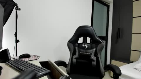 ALMA FENIX  online show from March 4, 12:24 pm