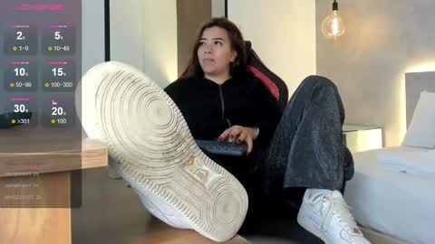 ALMA FENIX  online show from October 28, 12:39 pm