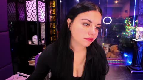 Snapshot of alma_pearl chatting on October 7, 7:15 am Alma online show from October 7, 7:15 am