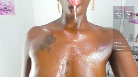 Snapshot of almasaennz chatting on January 29, 12:01 am online show from January 29, 12:01 am