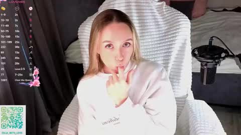 Lia online show from February 26, 3:10 am