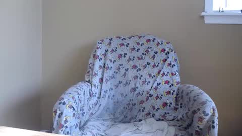 JustMe online show from December 4, 3:26 pm