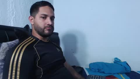 Snapshot of alonxoo chatting on October 12, 10:55 pm alonxoo online show from October 12, 10:55 pm