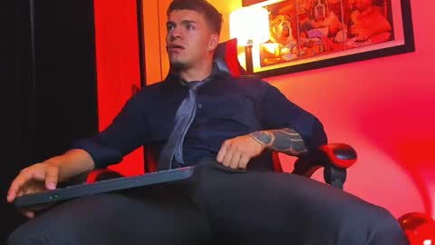 alpha_dominus_ online show from December 1, 6:00 am