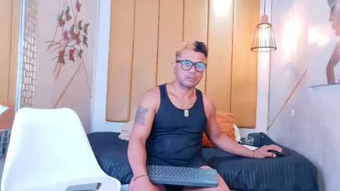 Snapshot of alpha_kong chatting on October 7, 12:28 am Alpha online show from October 7, 12:28 am