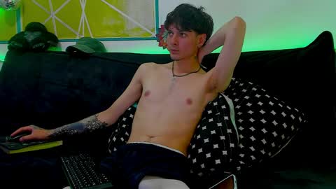 Dioniso online show from March 30, 8:31 pm