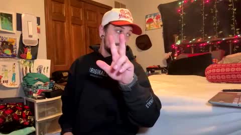 alphadomcole online show from January 6, 6:17 am