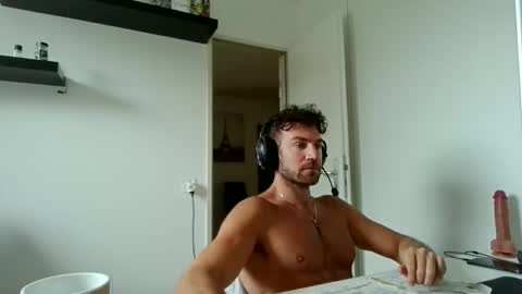 alphah_hunk online show from May 10, 10:43 am
