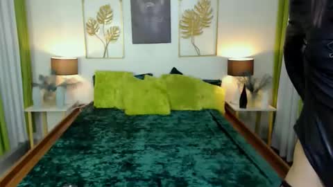 Snapshot of althea_slutgoddess chatting on October 12, 5:33 am Althea online show from October 12, 5:33 am