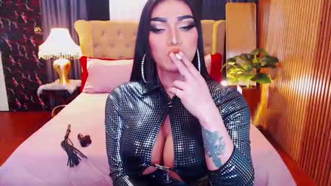 Alura Jhenson online show from February 6, 2:15 am