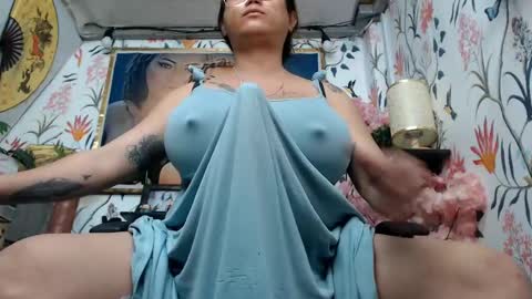 SARAHEYHEYHUGECOCK online show from February 23, 4:39 am