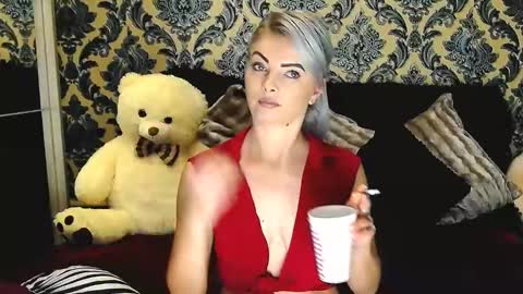 aly online show from February 8, 10:18 am