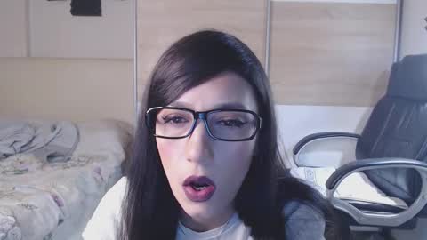 Snapshot of alycetn chatting on February 20, 11:53 am Alice online show from February 20, 11:53 am